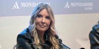 Selvaggia Lucarelli a Verissimo: “Chiara Ferragni? Provo empatia per lei, ha pagato abbastanza”