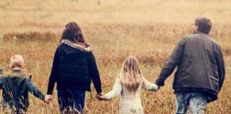 Torna ‘genitori’ su carta identità, via padre e madre: la sentenza della Cassazione