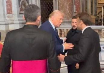 Trump-Zelensky, incontro ‘storico’ a San Pietro – Video