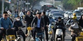 Trump congela dazi, super tariffe solo per la Cina: Pechino risponde