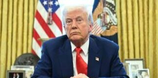Trump e il crollo di consensi: Epstein, inflazione e migranti affondano il tycoon