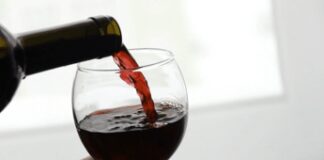 Turismo, in Puglia percorsi esperienziali: dall’olio ai vitigni autoctoni