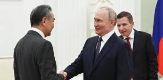 Ucraina, capo diplomazia cinese in Russia: “Lavoriamo per la pace”