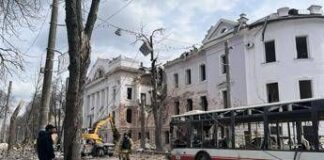 Ucraina, strage a Sumy. Usa: “Russia ha superato ogni limite”. Meloni: “Vile attacco”