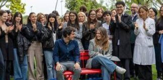 Violenza di genere, una panchina rossa nel Campus Cattolica di Roma