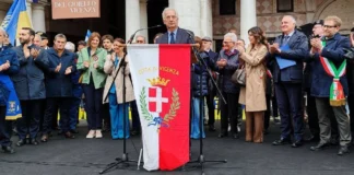 25 aprile, Vicenza e il Veneto celebrano (sobriamente…) l’80° anniversario della Liberazione: memoria, impegno e futuro Walter Veltroni per il 25 aprile a Vicenza