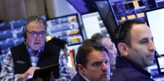 Borsa: a Piazza Affari corrono energetici, banche e Stellantis in rosso piazza affari