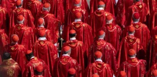 Conclave, cardinali tornano a riunirsi: oggi sarà decisa la data Conclave