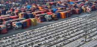 Trump allenta su dazi a Cina, cambio di passo dopo pressioni Wall Street e grande distribuzione dazi