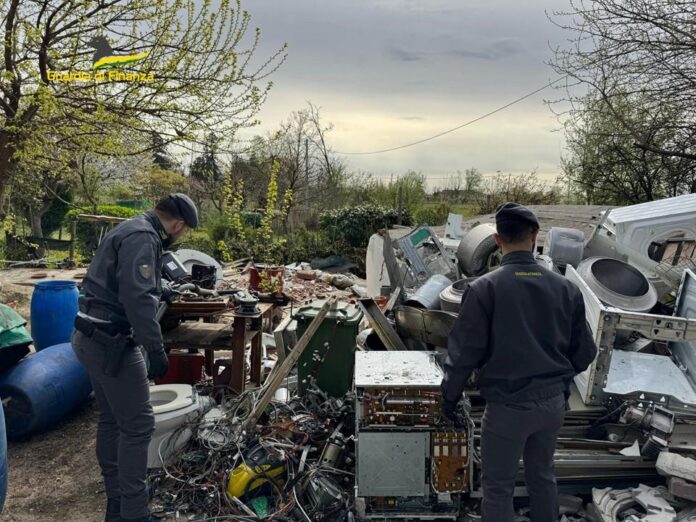 guardia di finanza padova discarica abusiva san giorgio delle pertiche guardia di finanza padova discarica abusiva san giorgio delle pertiche