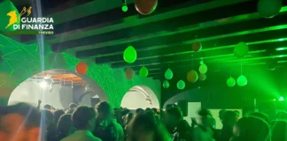 Treviso, Guardia di Finanza interrompe festa abusiva con 220 giovani sul Montello Festa abusiva Montello Treviso