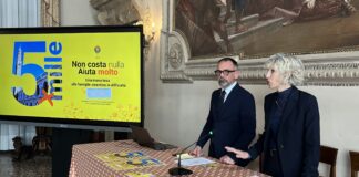 “Non costa nulla. Aiuta molto”: il 5 per mille del Comune di Vicenza ai minori in difficoltà L'assessore Matteo Tosetto e la vicesindaca Isabella Sala presentano il 5 per mille