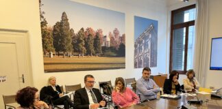 Vicenza, riunito il tavolo del centro storico, chiesto dai commercianti per studiare strategie per attrarre cittadini e turisti Tavolo del centro storico riunito a vicenza