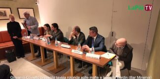 Il direttore Giovanni Coviello presenta la tavola rotonda sulle mafie di VicenzaPiù Viva e ViPiù: cultura e impegno nel contrasto alla criminalità Mafie