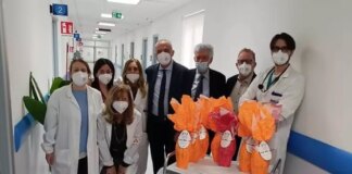 All’ospedale Cervello di Palermo regalate uova di Pasqua ai ricoverati