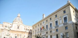 Comune di Palermo revoca vecchio bando sulla pubblicità, ok a nuove gare