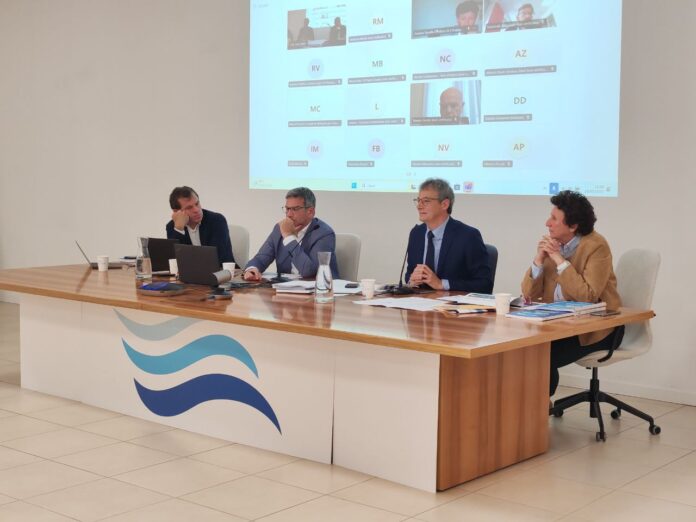 Viacqua approva il bilancio d’esercizio, il presidente Federico Ginato al centro