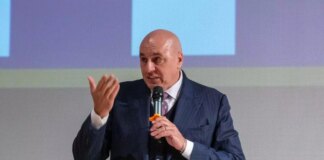 Crosetto “Governo affianco del popolo palestinese, giusto manifestare”