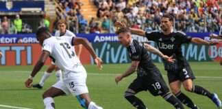 Quinta vittoria di fila per il Como, a Parma decide Strefezza