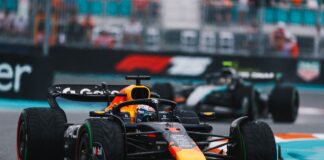 Verstappen conquista la pole a Miami, Antonelli in seconda fila