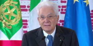 Mattarella “Su tutela diritti dei bambini non voltarsi dall’altra parte”