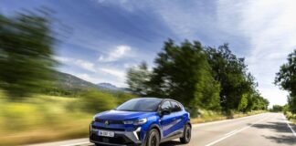 Renault presenta il nuovo motore full hybrid E-Tech 160 cavalli