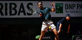 Musetti batte Navone e vola agli ottavi al Roland Garros