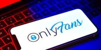 Elena Maraga, la maestra licenziata per le foto su OnlyFans diventa imprenditrice