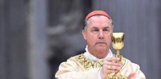 Elezione nuovo Papa, via al Conclave: chi è Ángel Fernández Artime