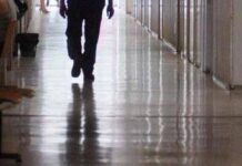 Focolaio di meningite a Napoli, l’ospedale smentisce i social: “E’ falso”