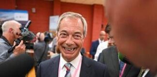 Gb, alle amministrative trionfa la destra di Farage: ‘notte difficile’ per i Tory