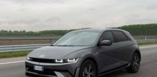 Hyundai IONIQ 5: un viaggio tra storia e futuro
