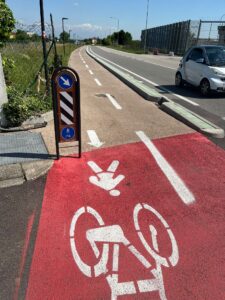 Il nuovo tratto di ciclopedonale in via Della Scola