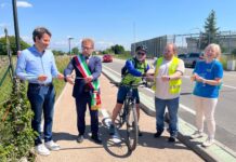 Il sindaco Possamai inaugura la nuova ciclopedonale di via Dalla Scola a Vicenza. FdI rivendica “Merito dell’amministrazione Rucco” ciclopedonale in via della scola, inaugurazione