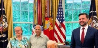 Louis Prevost, il fratello di Papa Leone XIV, nello Studio ovale da Trump