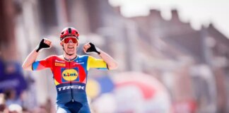 A Pedersen la prima tappa del Giro d’Italia 2025 e la maglia rosa, volata perfetta a Tirana