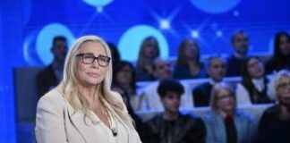 Mara Venier confessa: “Ho pianto prima di andare in diretta, ultimamente faccio fatica”