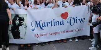Martina uccisa a colpi di sasso dall’ex, per il 18enne convalida fermo domani