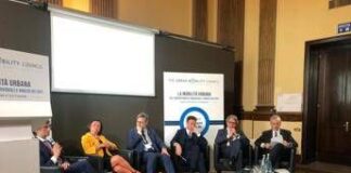 Mobilità, indagine: oltre un’ora al giorno per il tragitto casa-lavoro