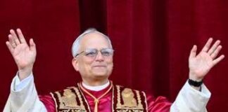 Papa, rito di intronizzazione papale: storia e simbolismo delle vesti pontificie