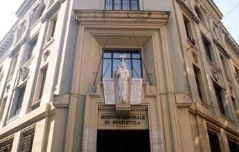 Pil, Istat: “A +0,3% nel quarto trimestre, +0,7% nel 2025”