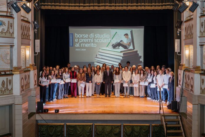 Premiazione Borse di studio al Teatro Accademico banca delle terre venete