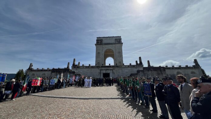 Sacrario Asiago cerimonia cerimonia di inaugurazione del sacrario militare del leiten