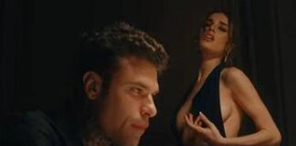 ‘Scelte stupide’, fuori il nuovo singolo di Fedez e Clara – Video