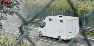 Assalto a furgoni portavalori sull’Aurelia con armi da guerra ed esplosivi, 11 arresti