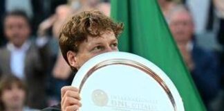 Sinner, complimenti e sfida ad Alcaraz: “Per ora sei il più forte”