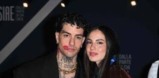 Tony Effe compie 34 anni, Giulia De Lellis: “Auguri amore della mia vita”