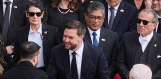 Ucraina-Russia, Vance incontra Zelensky a Villa Taverna