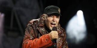 Vasco Rossi, a Torino il grande rock che celebra la vita