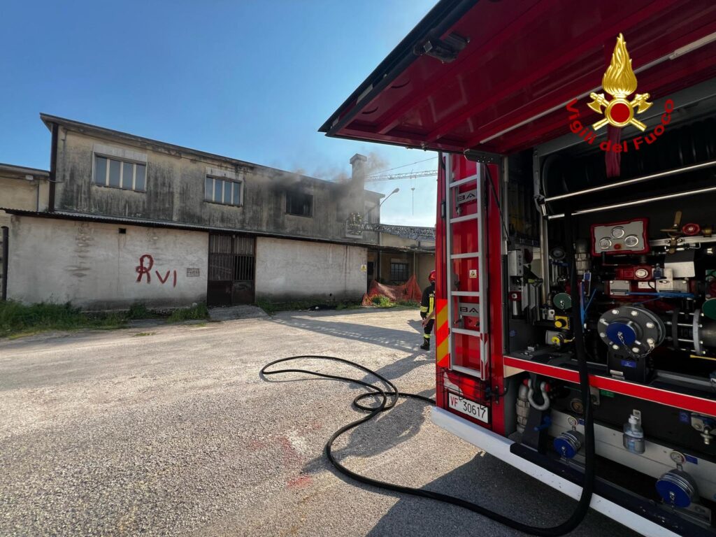 incendio via dieci martiri